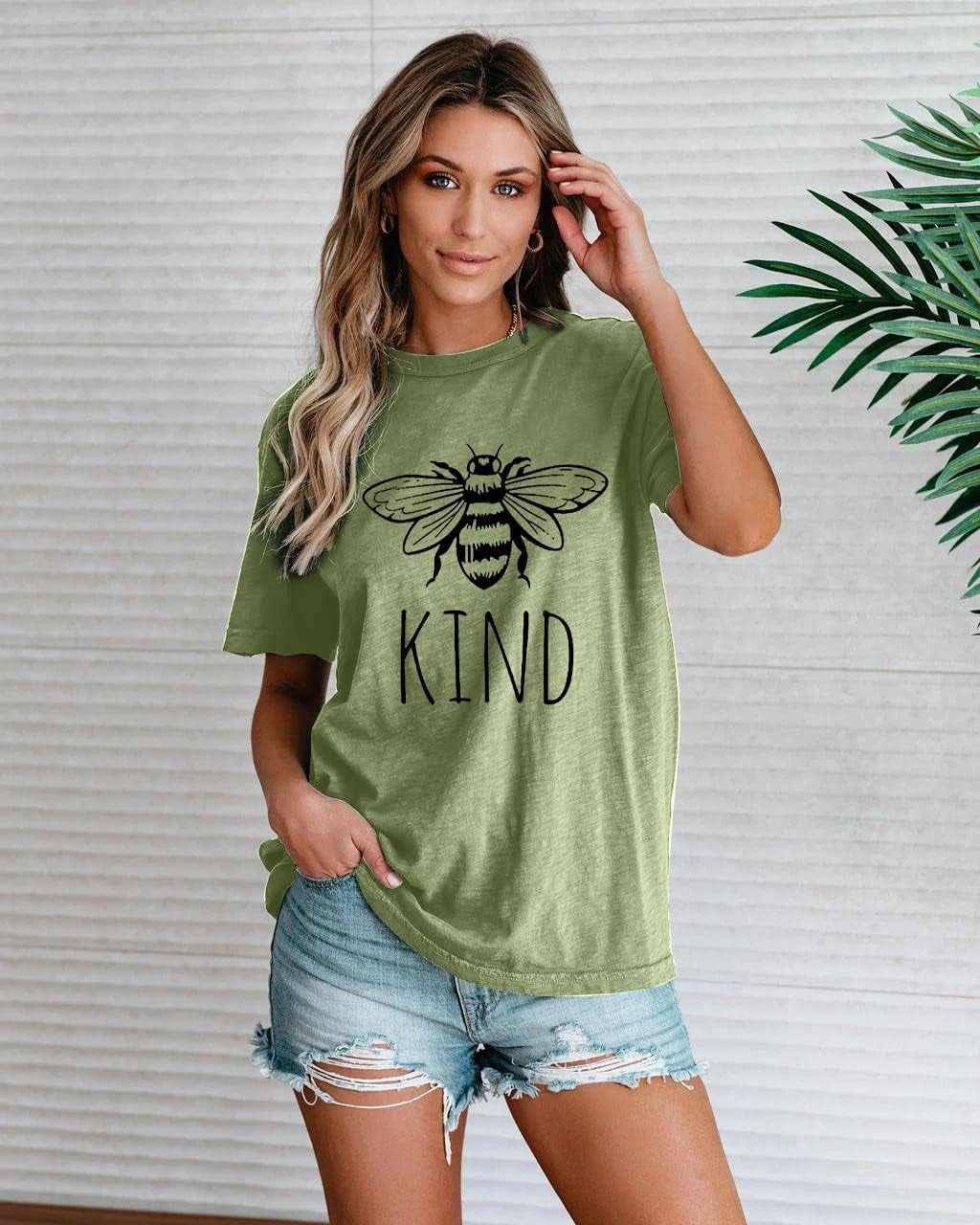 Be Kind T-Shirt Women Short Sleeve T Shirts Cute Bee Graphic Shirts Funny Inspirational Casual Tees Tops